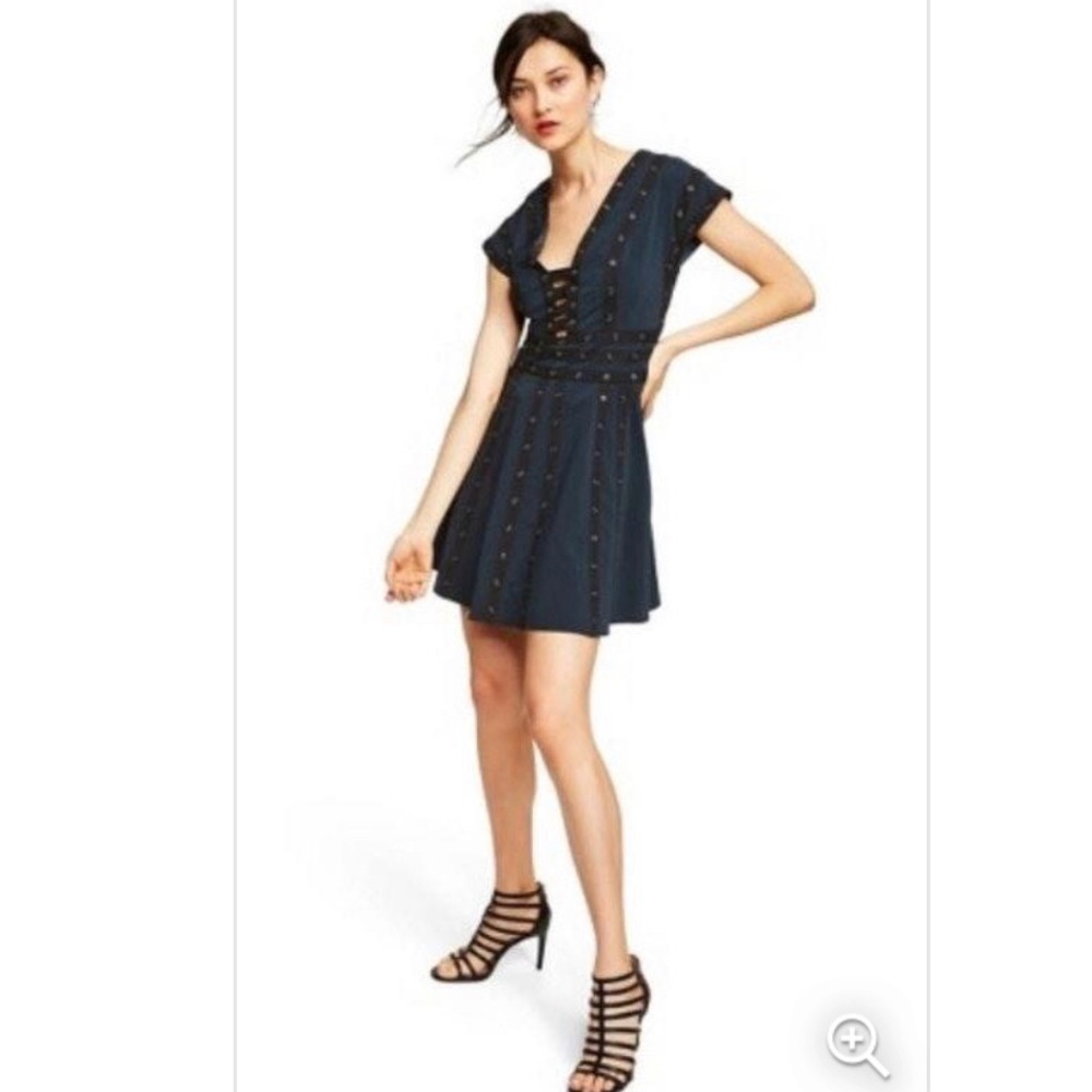 Zac Posen for Target Navy Short Sleeve Eyelet Fit-and-Flare Dress - Picture 4 of 5